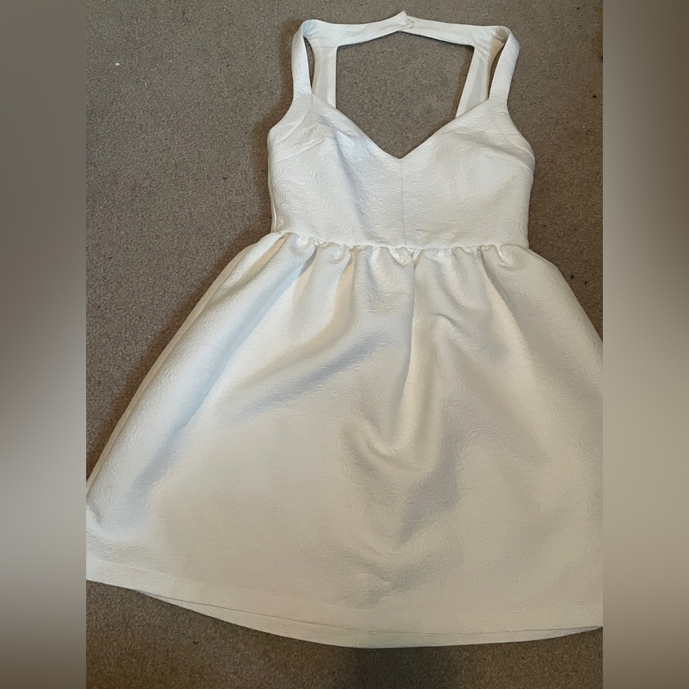 Zara White Textured V-Neck Fit-and-Flare Dress